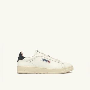 AUTRY Dallas Low Sneakers in Black Leather NWT.